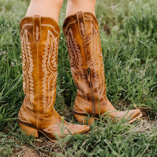 The Ariat Casanova Brown